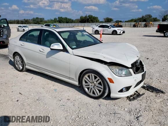 2008 Mercedes-Benz C 300 Sport z VIN WDDGF81X18F090264, wystawiony jako Copart lot #81241495 z przebiegiem 130 934 mil mil oraz Szkoda całkowita • Salvage title. Historia ofert i sprzedaży dostępna na DreamBid. Obrazek 4.