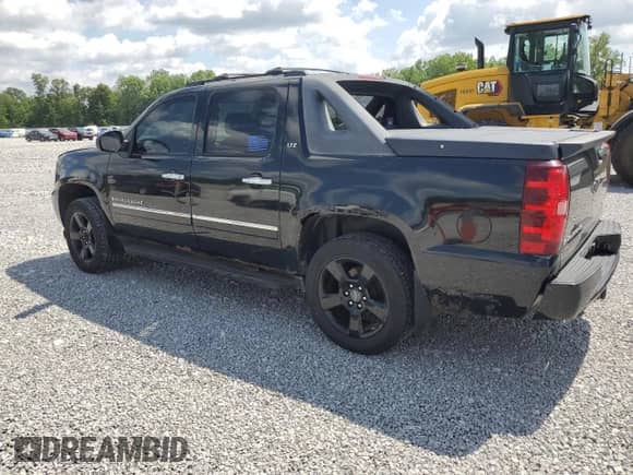 2009 Chevrolet Avalanche LTZ z VIN 3GNFK32059G143111, wystawiony jako Copart lot #63512535 z przebiegiem 223 260 mil mil oraz Czysty tytuł • Clean title. Historia ofert i sprzedaży dostępna na DreamBid. Obrazek 2.