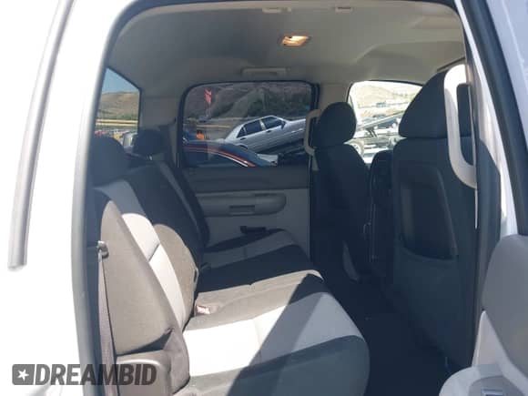 2007 GMC Sierra 1500 SLE1 with VIN 2GTEC13C771681118, listed as a IAAI auction lot 42513052 with 170,314 mi miles and . Bid and sale history available at DreamBid. Image 8.