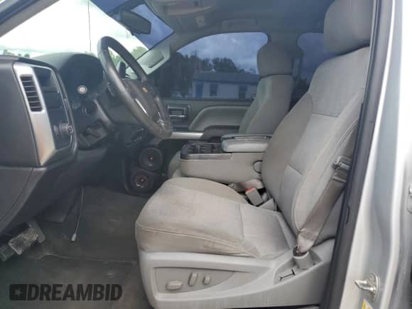 2015 Chevrolet Silverado 1500 LT с VIN 1GCRCREH7FZ287536, выставлен на аукционе Copart как лот 64613545 с пробегом 136 191 миль миль и Списание • Salvage title. История ставок и продаж доступна на DreamBid. Изображение 7.