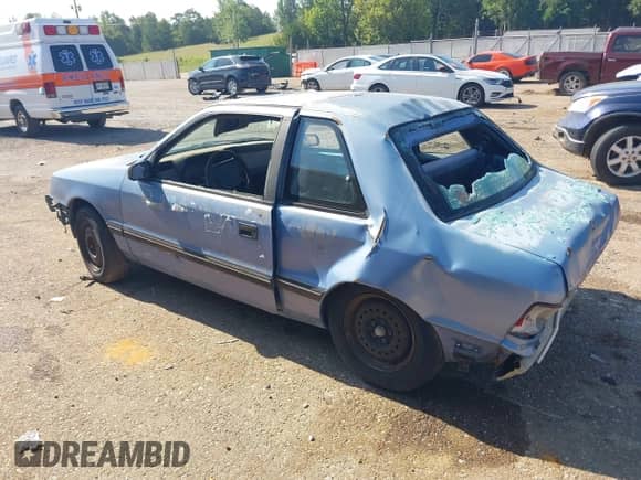 1992 Dodge Shadow with VIN 1B3XP44K3NN120920, listed as a IAAI auction lot 42810429 with 166,504 mi miles and . Bid and sale history available at DreamBid. Image 3.