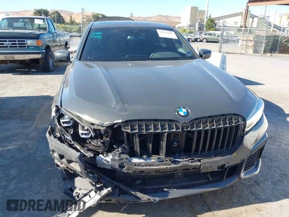 2022 BMW 7 Series 740i с VIN WBA7T2C08NCH69963, выставлен на аукционе IAAI как лот 42851205 с пробегом 56 989 миль миль и . История ставок и продаж доступна на DreamBid. Изображение 6.