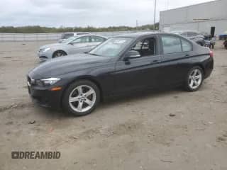2013 BMW 3 Series 328i с VIN WBA3A5C51DJ460859, выставлен на аукционе Copart как лот 82485115 с пробегом 186 937 миль миль и Чистый • Clean title. История ставок и продаж доступна на DreamBid. Изображение 1.