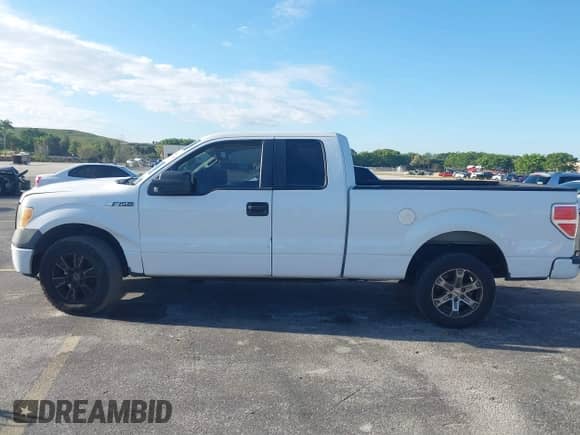 2010 Ford F-150 XL with VIN 1FTEX1C84AFD73386, listed as a IAAI auction lot 41671741 with 135,486 mi miles and . Bid and sale history available at DreamBid. Image 14.