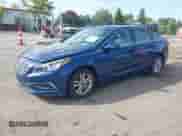 2016 Hyundai Sonata SE с VIN 5NPE24AF6GH386186, выставлен на аукционе IAAI как лот 43146140 с пробегом 127 111 миль миль и . История ставок и продаж доступна на DreamBid. Изображение 17.