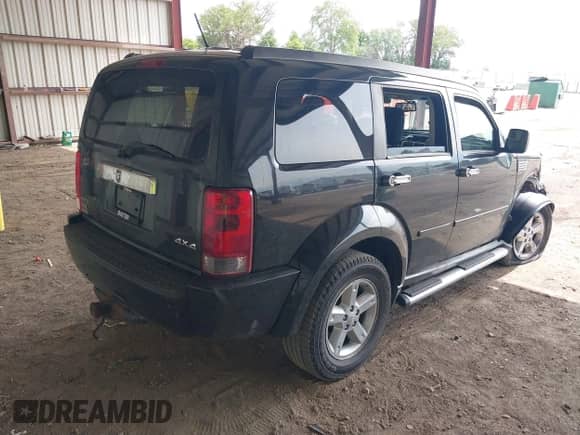 2007 Dodge Nitro SLT with VIN 1D8GU58K07W662790, listed as a IAAI auction lot 42535199 with 235,426 mi miles and . Bid and sale history available at DreamBid. Image 4.