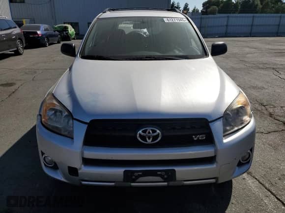 2010 Toyota RAV4 Sport с VIN JTMWK4DV5AD004475, выставлен на аукционе Copart как лот 61271945 с пробегом 199 024 миль миль и Списание • Salvage title. История ставок и продаж доступна на DreamBid. Изображение 5.