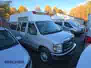 2014 Ford Econoline Cargo z VIN 1FTNS2EW1EDB050, wystawiony jako Copart lot #90381345 z przebiegiem 194 173 mil mil oraz Czysty tytuł • Clean title. Historia ofert i sprzedaży dostępna na DreamBid. Obrazek 1.