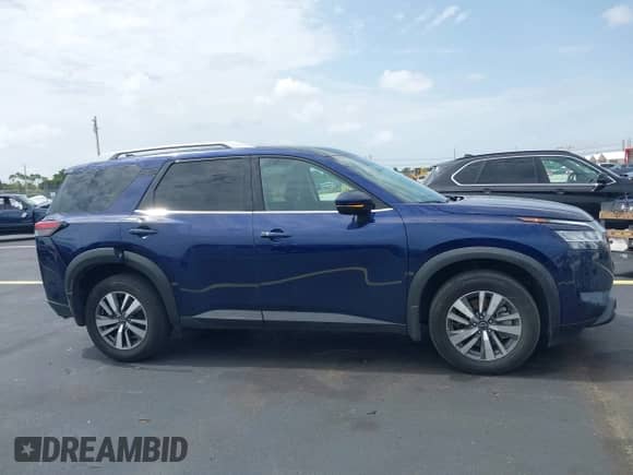 2024 Nissan Pathfinder SL with VIN 5N1DR3CCXRC229811, listed as a IAAI auction lot 42621536 with 18,376 mi miles and . Bid and sale history available at DreamBid. Image 13.