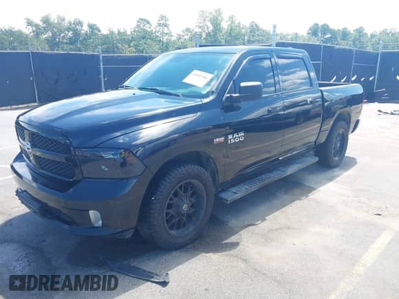 2015 Ram 1500 Express z VIN 1C6RR7KT5FS588821, wystawiony jako IAAI lot #43003906 z przebiegiem 177 181 mil mil oraz . Historia ofert i sprzedaży dostępna na DreamBid. Obrazek 2.