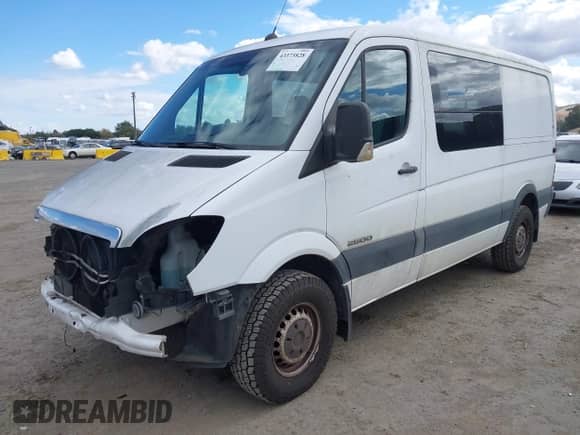 2008 Dodge Sprinter с VIN WD0PE745585287078, выставлен на аукционе IAAI как лот 43373828 с пробегом 163 626 миль миль и . История ставок и продаж доступна на DreamBid. Изображение 18.