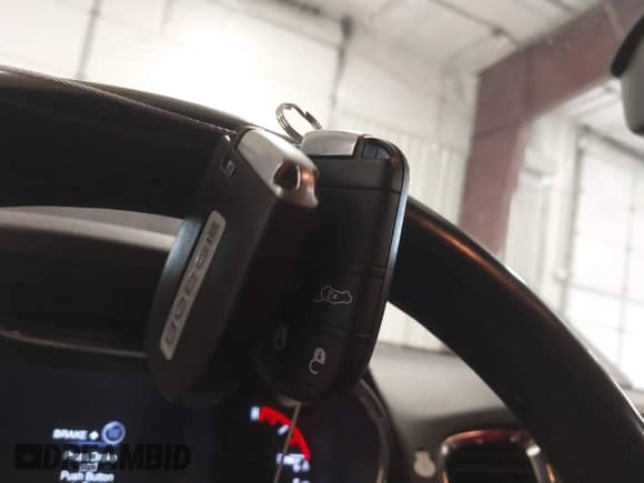 2015 Dodge Durango R/T z VIN 1C4SDJCTXFC105726, wystawiony jako IAAI lot #40943929 z przebiegiem 109 116 mil mil oraz . Historia ofert i sprzedaży dostępna na DreamBid. Obrazek 11.