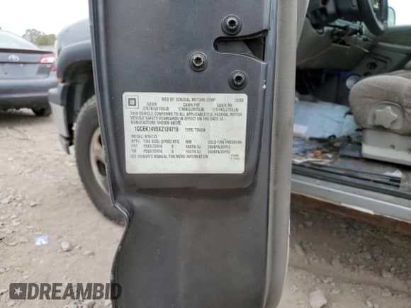 1999 Chevrolet Silverado 1500 с VIN 1GCEK14V5XZ124718, выставлен на аукционе Copart как лот 72645484 с пробегом Не указан миль и Списание • Salvage title. История ставок и продаж доступна на DreamBid. Изображение 12.