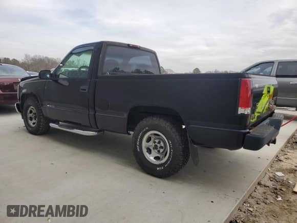 1998 Chevrolet Silverado 1500 with VIN 1GCEC14W1WZ225923, listed as a Copart auction lot 45742875 with 171,077 mi miles and Salvage title. Bid and sale history available at DreamBid. Image 2.