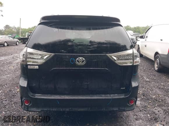 2012 Toyota Sienna SE with VIN 5TDXK3DCXCS179776, listed as a IAAI auction lot 42586784 with 165,919 mi miles and . Bid and sale history available at DreamBid. Image 17.