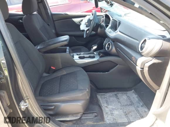 2019 Chevrolet Blazer with VIN 3GNKBBRA1KS696641, listed as a IAAI auction lot 43063365 with 74,308 mi miles and . Bid and sale history available at DreamBid. Image 5.