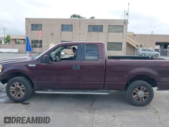 2006 Ford F-150 STX с VIN 1FTRX14W76NB51520, выставлен на аукционе IAAI как лот 43369158 с пробегом 258 452 миль миль и . История ставок и продаж доступна на DreamBid. Изображение 14.