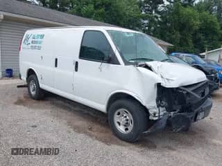 2020 Chevrolet Express Cargo с VIN 1GCWGAFGXL1232667, выставлен на аукционе IAAI как лот 42682111 с пробегом 90 751 миль миль и . История ставок и продаж доступна на DreamBid. Изображение 1.