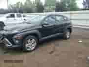 2024 Hyundai Kona SE с VIN KM8HACAB7RU164428, выставлен на аукционе Copart как лот 65225875 с пробегом 21 748 миль миль и Списание • Salvage title. История ставок и продаж доступна на DreamBid. Изображение 13.