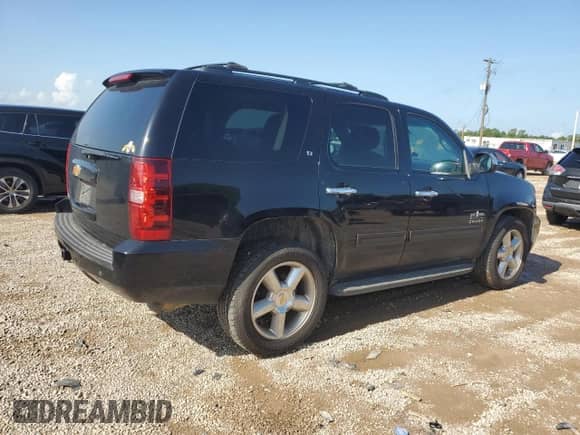 2013 Chevrolet Tahoe LT с VIN 1GNSCBE03DR112045, выставлен на аукционе Copart как лот 61497385 с пробегом 172 923 миль миль и Списание • Salvage title. История ставок и продаж доступна на DreamBid. Изображение 3.