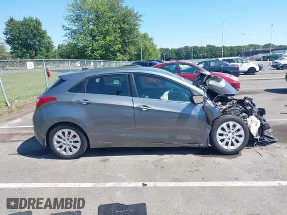 2017 Hyundai Elantra с VIN KMHD35LH9HU363274, выставлен на аукционе IAAI как лот 43059241 с пробегом 76 363 миль миль и . История ставок и продаж доступна на DreamBid. Изображение 14.
