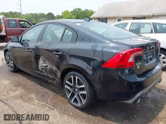 2018 Volvo S60 Dynamic с VIN YV126MFL4J2458009, выставлен на аукционе IAAI как лот 42396373 с пробегом 175 270 миль миль и . История ставок и продаж доступна на DreamBid. Изображение 3.