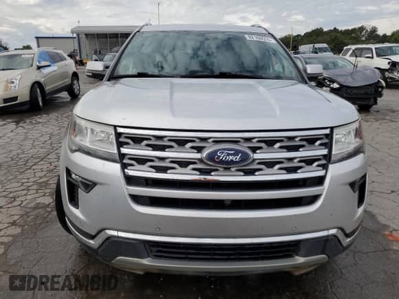 2019 Ford Explorer Limited z VIN 1FM5K7F86KGA64023, wystawiony jako Copart lot #82160555 z przebiegiem 114 657 mil mil oraz Szkoda całkowita • Salvage title. Historia ofert i sprzedaży dostępna na DreamBid. Obrazek 5.