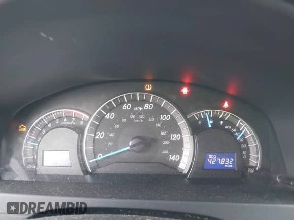 2014 Toyota Camry L with VIN 4T1BF1FK7EU326086, listed as a IAAI auction lot 43302921 with 427,832 mi miles and . Bid and sale history available at DreamBid. Image 7.