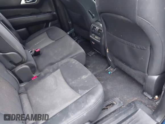 2019 Nissan Pathfinder SV с VIN 5N1DR2MN2KC598047, выставлен на аукционе IAAI как лот 42175178 с пробегом 74 455 миль миль и . История ставок и продаж доступна на DreamBid. Изображение 8.