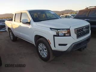 2022 Nissan Frontier S z VIN 1N6ED1EJ8NN677306, wystawiony jako IAAI lot #43572550 z przebiegiem 61 302 mil mil oraz . Historia ofert i sprzedaży dostępna na DreamBid. Obrazek 1.