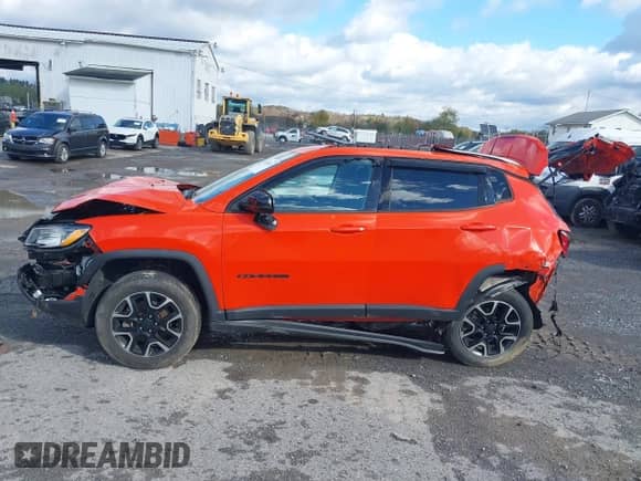2020 Jeep Compass Sport z VIN 3C4NJDAB5LT242848, wystawiony jako IAAI lot #43480143 z przebiegiem 29 757 mil mil oraz . Historia ofert i sprzedaży dostępna na DreamBid. Obrazek 15.