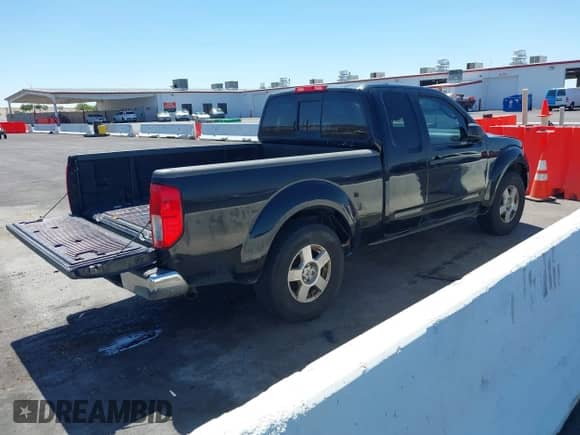 2007 Nissan Frontier SE with VIN 1N6AD06U97C438976, listed as a IAAI auction lot 42789593 with 287,033 mi miles and . Bid and sale history available at DreamBid. Image 4.