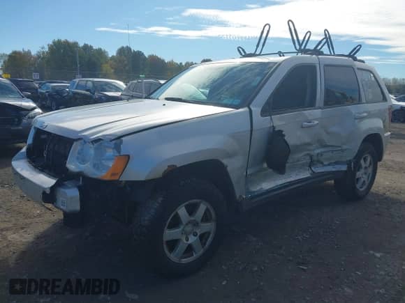 2010 Jeep Grand Cherokee Laredo с VIN 1J4PR4GK4AC133647, выставлен на аукционе IAAI как лот 43418769 с пробегом 235 931 миль миль и . История ставок и продаж доступна на DreamBid. Изображение 2.