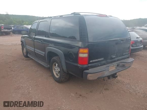 2002 Chevrolet Suburban Z71 z VIN 3GNFK16Z02G300725, wystawiony jako IAAI lot #42459204 z przebiegiem 242 824 mil mil oraz . Historia ofert i sprzedaży dostępna na DreamBid. Obrazek 3.