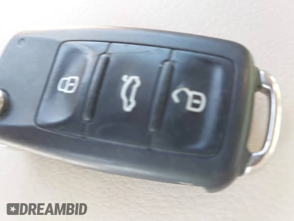 2012 Volkswagen Tiguan SE с VIN WVGBV7AX7CW580259, выставлен на аукционе IAAI как лот 42719624 с пробегом 94 710 миль миль и . История ставок и продаж доступна на DreamBid. Изображение 11.