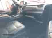 2016 Chevrolet Tahoe LS z VIN 1GNSKAKC3GR338618, wystawiony jako IAAI lot #41872018 z przebiegiem Nie podano mil oraz . Historia ofert i sprzedaży dostępna na DreamBid. Obrazek 5.