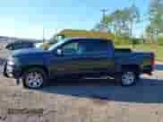 2018 Chevrolet Colorado 4WD LT z VIN 1GCGTCENXJ1255228, wystawiony jako IAAI lot #43484944 z przebiegiem 120 702 mil mil oraz . Historia ofert i sprzedaży dostępna na DreamBid. Obrazek 14.