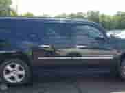 2009 Chevrolet Suburban LTZ z VIN 1GNFK36369R300973, wystawiony jako IAAI lot #42766933 z przebiegiem 184 365 mil mil oraz . Historia ofert i sprzedaży dostępna na DreamBid. Obrazek 13.