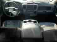 2018 Ram 1500 Tradesman z VIN 1C6RR6FT5JS188240, wystawiony jako Copart lot #55468155 z przebiegiem 94 829 mil mil oraz Szkoda całkowita • Salvage title. Historia ofert i sprzedaży dostępna na DreamBid. Obrazek 8.