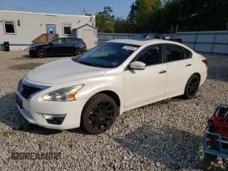2015 Nissan Altima SV с VIN 1N4AL3AP5FC231787, выставлен на аукционе Copart как лот 71801695 с пробегом 182 085 миль миль и Списание • Salvage title. История ставок и продаж доступна на DreamBid. Изображение 1.