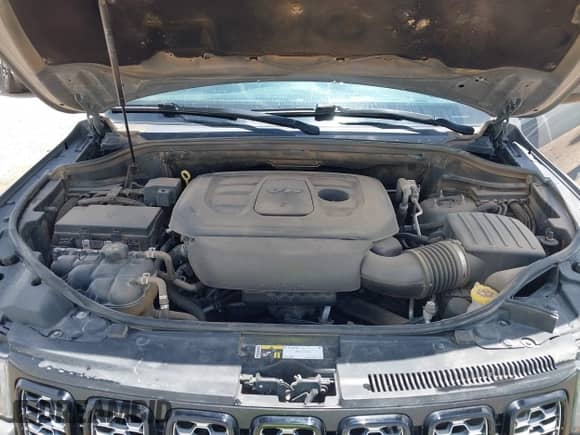 2019 Jeep Grand Cherokee Altitude with VIN 1C4RJFAG0KC670071, listed as a IAAI auction lot 42442245 with 101,867 mi miles and . Bid and sale history available at DreamBid. Image 10.