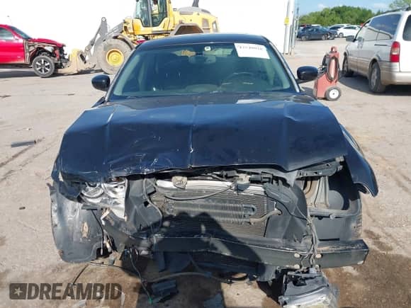 2006 Chrysler 300 C SRT-8 with VIN 2C3LA73W66H219444, listed as a IAAI auction lot 42540028 with 199,913 mi miles and . Bid and sale history available at DreamBid. Image 13.