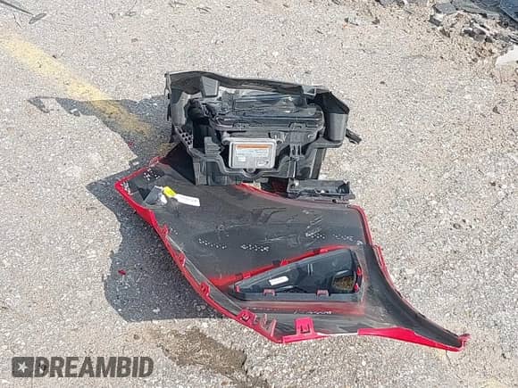 2020 Chevrolet Blazer LT с VIN 3GNKBCR42LS689795, выставлен на аукционе IAAI как лот 42384093 с пробегом 54 957 миль миль и . История ставок и продаж доступна на DreamBid. Изображение 12.