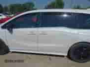 2023 Honda Odyssey Sport z VIN 5FNRL6H75PB065022, wystawiony jako IAAI lot #42683077 z przebiegiem 45 650 mil mil oraz . Historia ofert i sprzedaży dostępna na DreamBid. Obrazek 15.