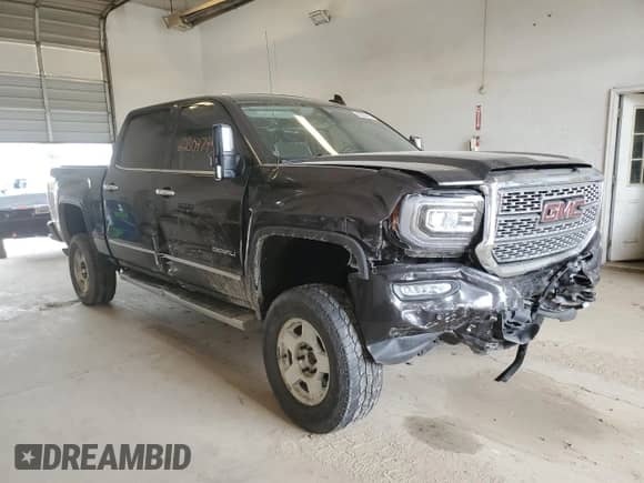 2016 GMC Sierra 1500 Denali z VIN 3GTU2PEJ6GG144177, wystawiony jako Copart lot #62304795 z przebiegiem 197 675 mil mil oraz Czysty tytuł • Clean title. Historia ofert i sprzedaży dostępna na DreamBid. Obrazek 4.