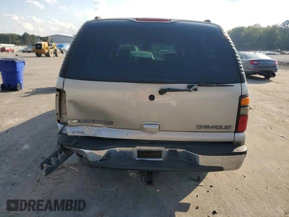 2005 Chevrolet Suburban LT z VIN 3GNEC16Z05G147552, wystawiony jako Copart lot #74532414 z przebiegiem 187 867 mil mil oraz Szkoda całkowita • Salvage title. Historia ofert i sprzedaży dostępna na DreamBid. Obrazek 6.