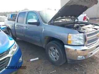 2012 Chevrolet Silverado 1500 LT with VIN 1GCPKSE77CF184557, listed as a IAAI auction lot 41479752 with 213,106 mi miles and . Bid and sale history available at DreamBid. Image 1.