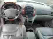 2004 Toyota Sienna XLE z VIN 5TDBA22C84S005135, wystawiony jako Copart lot #60681885 z przebiegiem 268 909 mil mil oraz Szkoda całkowita • Salvage title. Historia ofert i sprzedaży dostępna na DreamBid. Obrazek 8.