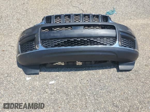 2025 Jeep Grand Cherokee Altitude X z VIN 1C4RJJAG7S8647151, wystawiony jako Copart lot #70148775 z przebiegiem 6 289 mil mil oraz Szkoda całkowita • Salvage title. Historia ofert i sprzedaży dostępna na DreamBid. Obrazek 13.