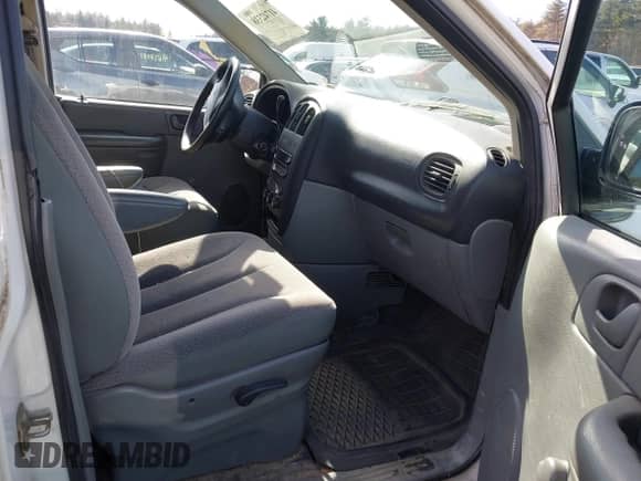 2006 Dodge Caravan with VIN 1D4GP21R46B725717, listed as a IAAI auction lot 41742338 with 167,060 mi miles and . Bid and sale history available at DreamBid. Image 5.